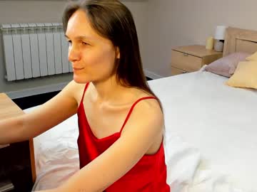 Lillian_White1 Chaturbate stream image from February 16, 2025