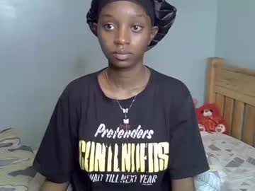 Enkarxx Chaturbate stream image from February 16, 2025