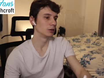 Lukeashcroft Chaturbate stream image from February 16, 2025