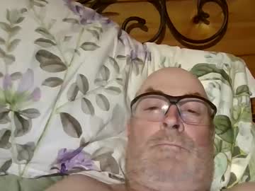 Matthew12811 Chaturbate stream image from February 16, 2025