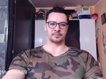 Muscleaj69 Chaturbate stream image from February 16, 2025