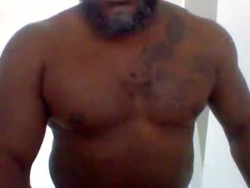 Bigheadkenne Chaturbate stream image from February 16, 2025