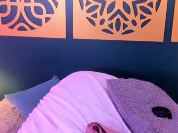 Velvet_Fenti Chaturbate stream image from February 16, 2025