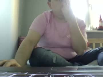 Filipek757 Chaturbate stream image from February 16, 2025