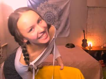 Me_Melina Chaturbate stream image from February 16, 2025