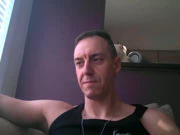 Ploki2000 Chaturbate stream image from February 16, 2025