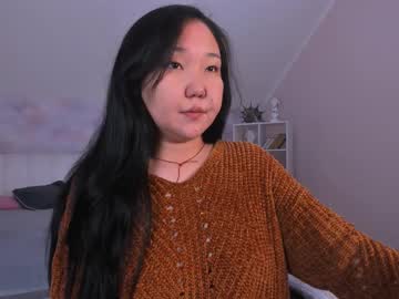 Xxxpruniaa Chaturbate stream image from February 16, 2025
