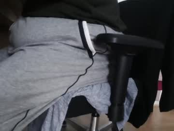 Fat_Bubble Chaturbate stream image from February 16, 2025