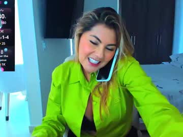 Lau_Miii Chaturbate stream image from February 16, 2025