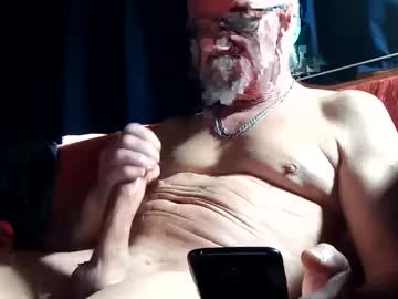 Doghouseblue Chaturbate stream image from February 16, 2025