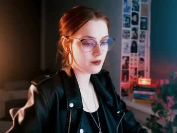 Isabelle_Stern Chaturbate stream image from February 16, 2025