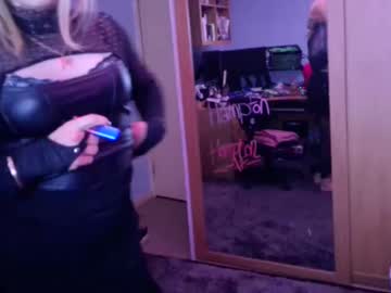 Jessiessicaxx Chaturbate stream image from February 16, 2025
