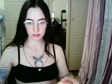 Milanaxangel Chaturbate stream image from February 16, 2025