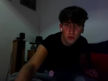 Pttvnvkk Chaturbate stream image from February 16, 2025
