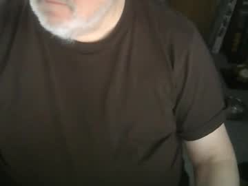 Rndmronnie Chaturbate stream image from February 16, 2025