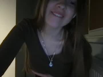 Thecrystal Chaturbate stream image from February 16, 2025