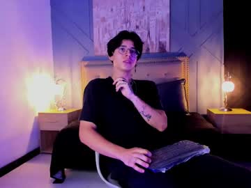 Angel_Scott10 Chaturbate stream image from February 16, 2025
