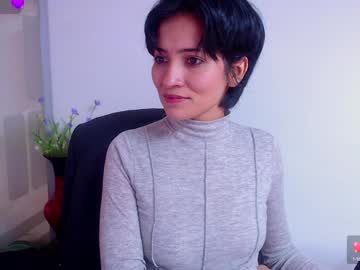 Hanna_Chloe Chaturbate stream image from February 16, 2025