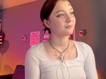 Krystalviolet Chaturbate stream image from February 16, 2025