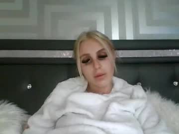 Lanalixxx1 Chaturbate stream image from February 16, 2025