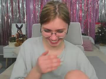 Magiclady23 Chaturbate stream image from February 16, 2025