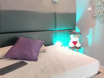 Zoemonroee_ Chaturbate stream image from February 16, 2025