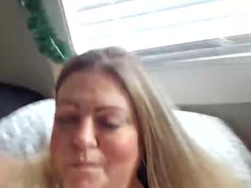 Bigblueeyesmomma Chaturbate stream image from February 16, 2025
