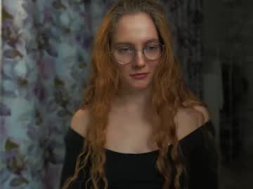 Closegirl Chaturbate stream image from February 16, 2025