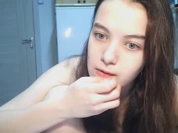 Prettyjuna Chaturbate stream image from February 16, 2025