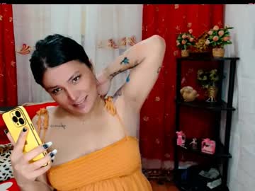 Amira_Heart02 stream image from February 16, 2025