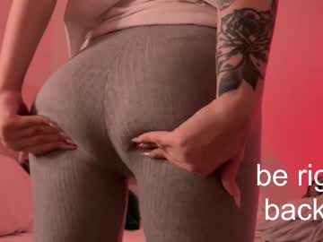 H2h0e Chaturbate stream image from February 16, 2025
