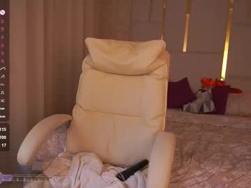 Madissonsoft Chaturbate stream image from February 16, 2025