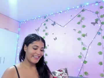 Ambersmithx Chaturbate stream image from February 16, 2025