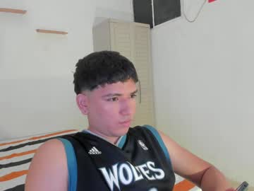 Tyron_Gonzales Chaturbate stream image from February 16, 2025
