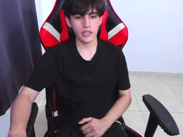 Eren_Tatakae Chaturbate stream image from February 16, 2025