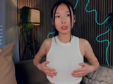 Darinaweis Chaturbate stream image from February 16, 2025