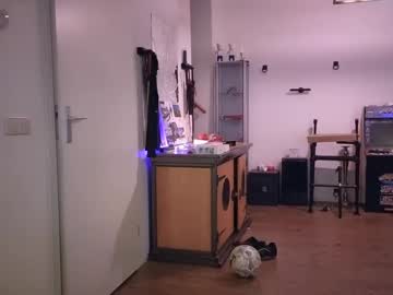 Fitcolombian Chaturbate stream image from February 16, 2025