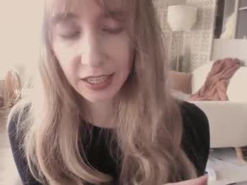 Hey_Gem Chaturbate stream image from February 16, 2025