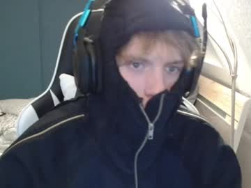 Smallsletters Chaturbate stream image from February 16, 2025