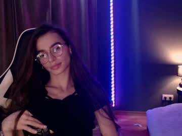 Rosekhalifa18 Chaturbate stream image from February 16, 2025