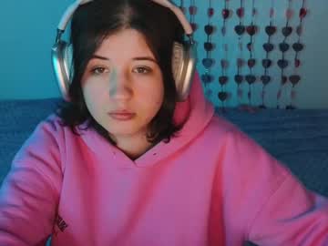 Annabella445 Chaturbate stream image from February 17, 2025