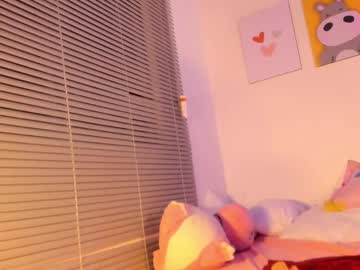 Daksha_Taylor Chaturbate stream image from February 17, 2025