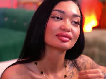 Sashaferrera Chaturbate stream image from February 17, 2025
