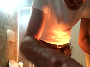 Vinmin90 Chaturbate stream image from February 17, 2025