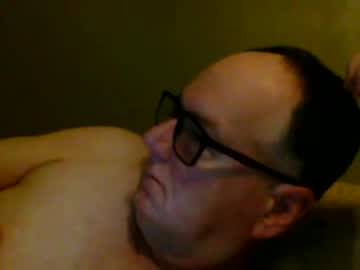 Eve1luvsray Chaturbate stream image from February 17, 2025