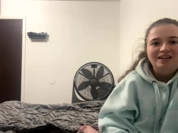 Maygirl678 Chaturbate stream image from February 17, 2025