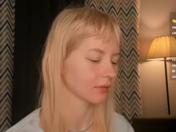 Shickshackshock Chaturbate stream image from February 17, 2025
