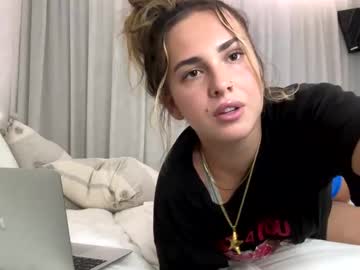 Babylu09 Chaturbate stream image from February 17, 2025
