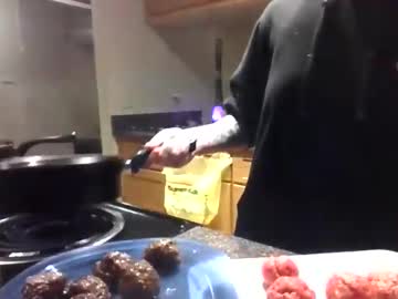 Daddiesbunny0399 Chaturbate stream image from February 17, 2025