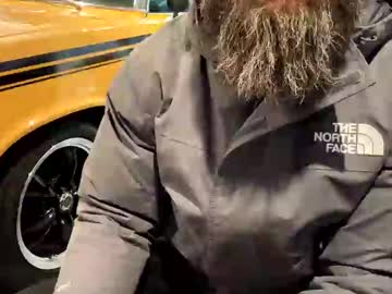 Dickhalsey Chaturbate stream image from February 17, 2025